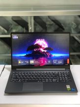 Lenovo LOQ 15IAX9E