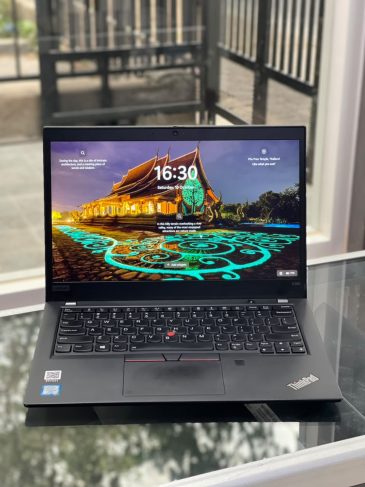 ThinkPad X390