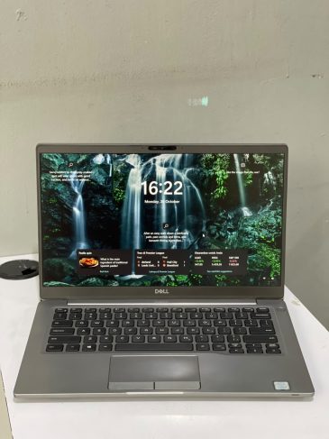 Dell Latitude 7400